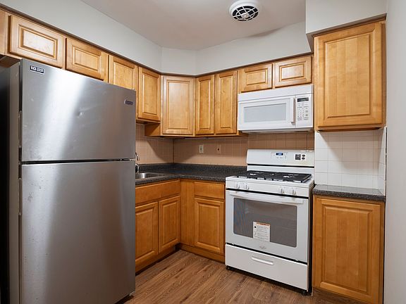 2nd image of 3929 Lankenau Ave #2F