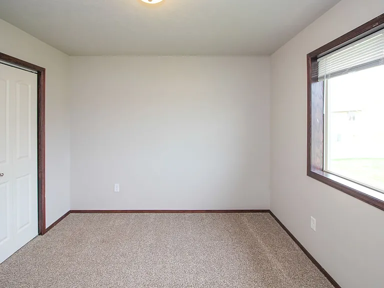 Tanner Court Estates -3 bed units townhouses in Tea, SD! — Photo 41