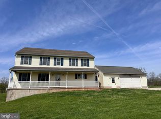 6829 Pleasantview Dr, Thomasville, PA 17364