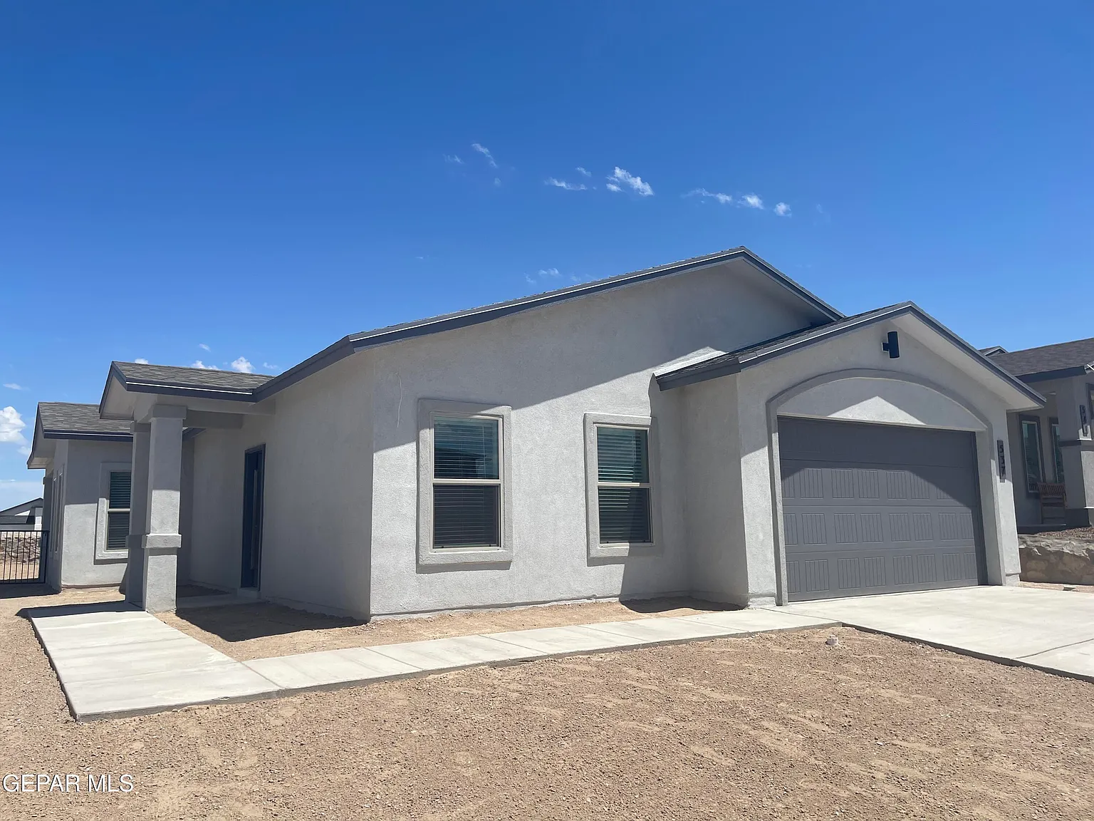 3 bed, 2.0 bath, 1704 sqft, $1,900 — Photo 1