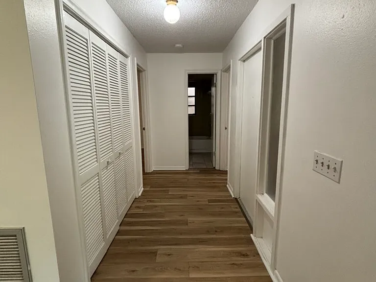 13 Jamaica St — Photo 17