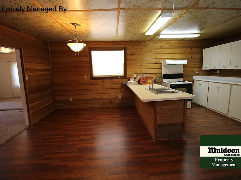 7380 Maine Ln — Photo 5