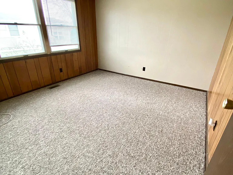 723 E Market St #B — Photo 4