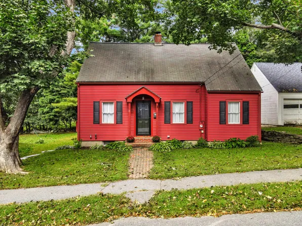 11 Fairview Avenue, Augusta, ME 04330