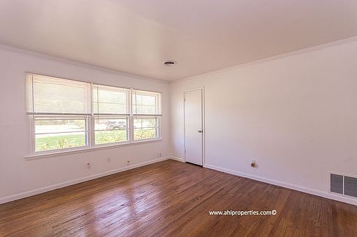 5th image of 2110 Mona Lisa Dr