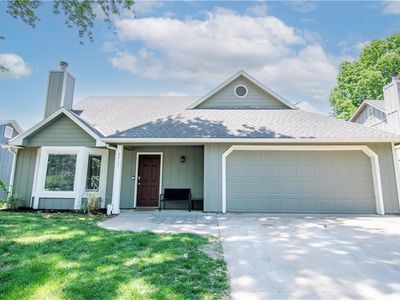 2417 Brush Creek Dr, Lawrence, KS, 66047