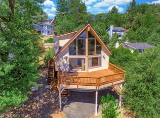 800 Del Norte Ln, Lake Arrowhead, CA 92352