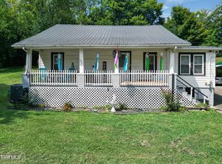 523 N Irish St, Greeneville, TN 37745