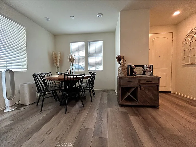 27375 Georgetown Dr — Photo 10