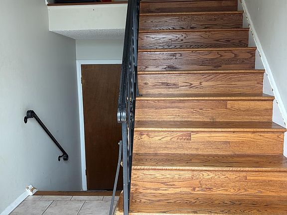 2nd image of 10 Holmes St #A