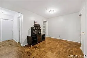 1234 Midland Ave #1C — Photo 3