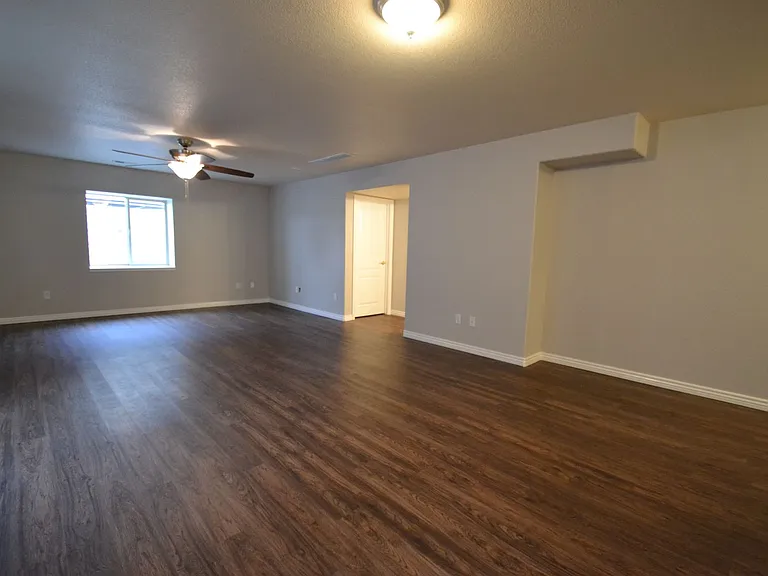 2721 Crooked Vine Ct — Photo 14