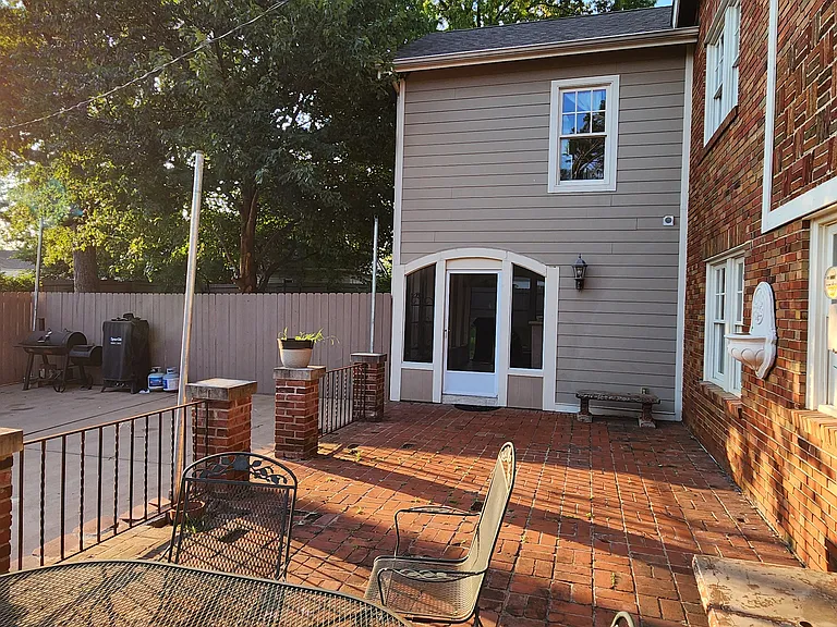1137 Collingwood Dr — Photo 18