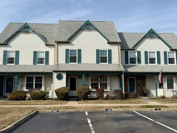 249 Knoll Dr, Blackwood, NJ 08012