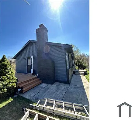4 bed, 2000 sqft, $3,600 — Photo 2