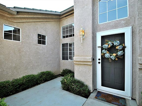 4th image of 7546 N Bain Ave