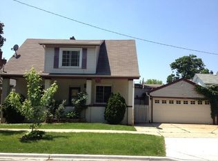 709 Concord St, Aurora, IL 60505