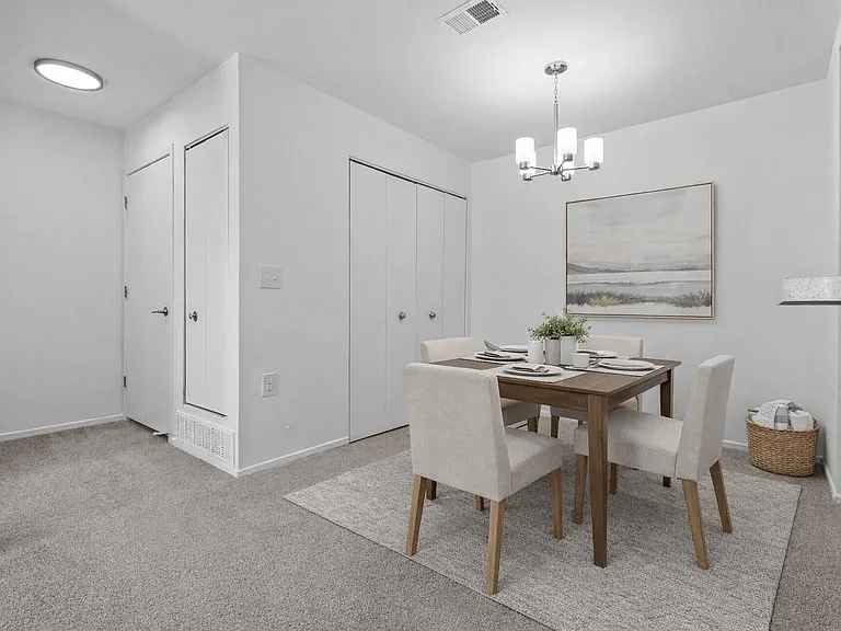 Canton Club Apartments - Canton, MI — Photo 5