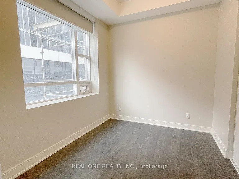 150 Main St W #310 — Photo 11