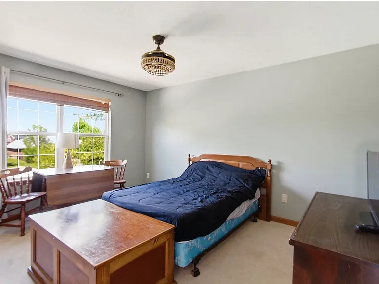 10032 Ironway Dr — Photo 8