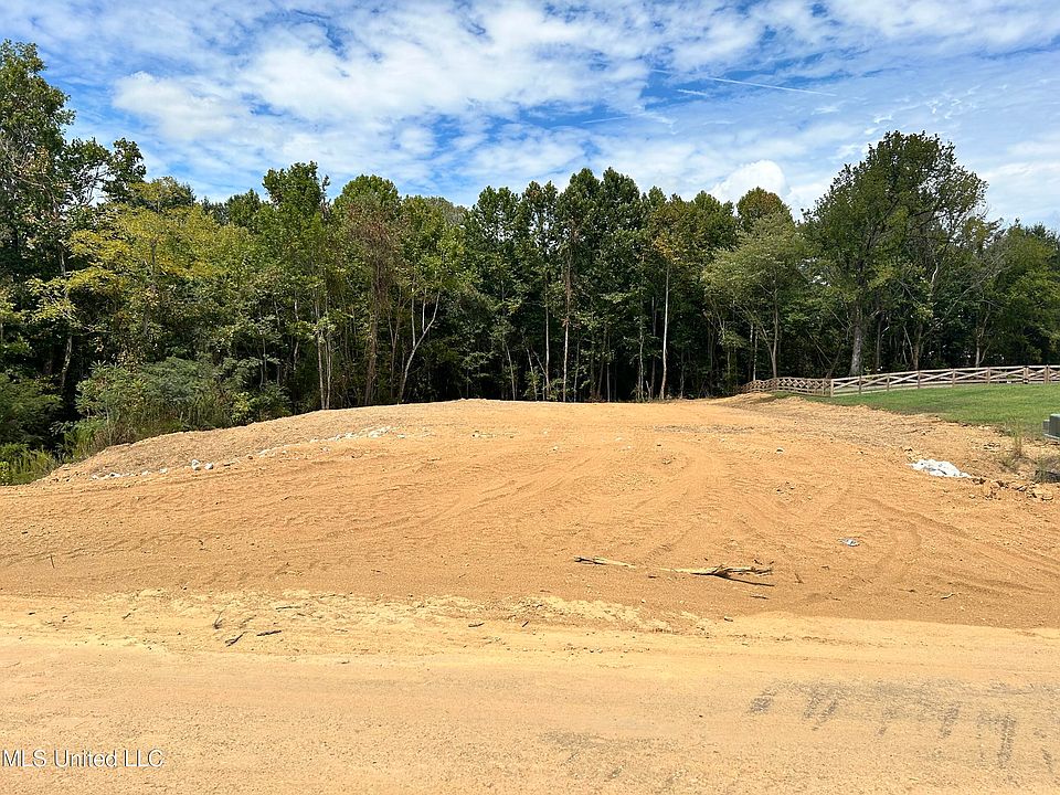 2nd image of 86 Pebble Ridge Dr #86