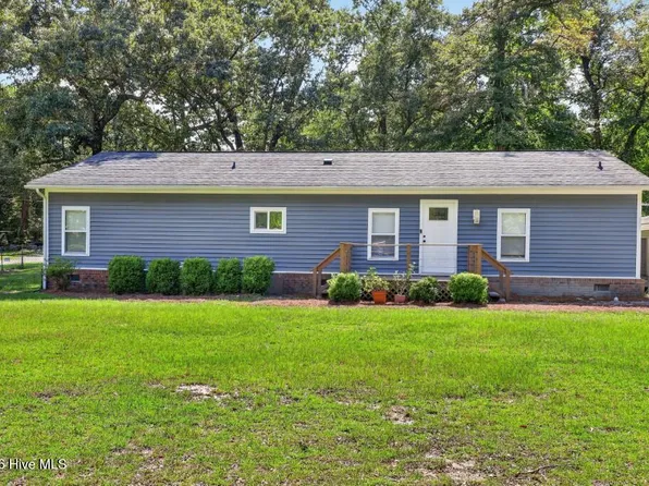 405 Sand Ridge Road, New Bern, NC 28560