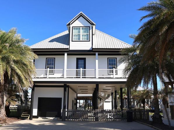 4024 Carly Ln, Grand Isle, LA 70358