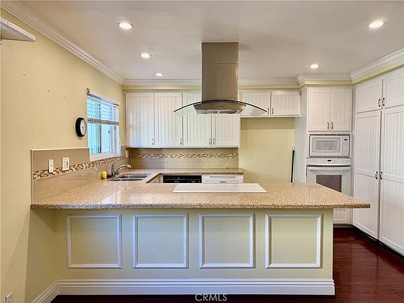 3rd image of 415 2nd St