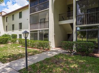 1871 Pine Ridge Way W APT C1, Palm Harbor, FL 34684
