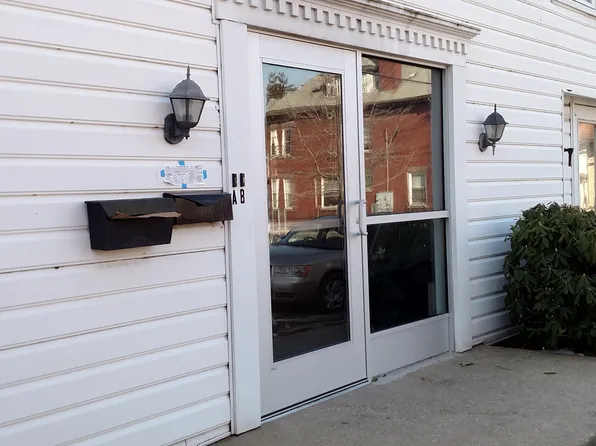 3 bedroom apartment close to Campus, 204 S 7th St #4b62da605, Indiana, PA 15701