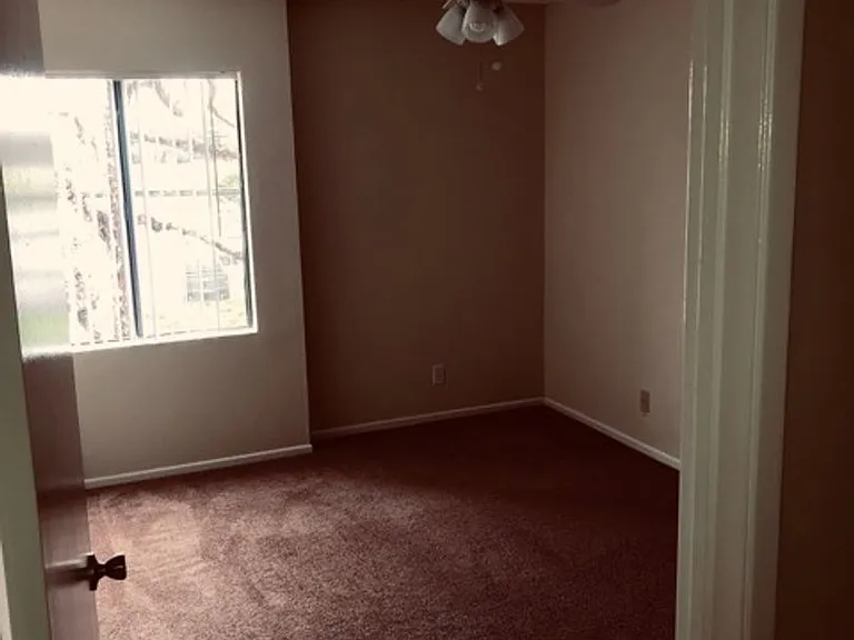 Northridge Place Apartments — Photo 30