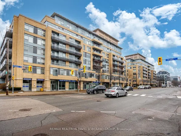 701 Sheppard Ave W #315, Toronto, ON M3H 0B2
