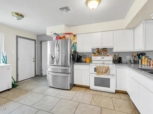 5301 N 61ST Avenue, Glendale, AZ 85301