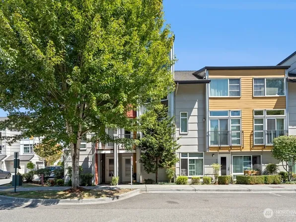 15107 NE 81st Way #102, Redmond, WA 98052