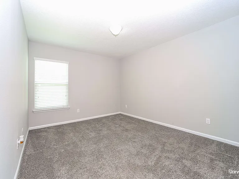 12385 Sacha Rd — Photo 13