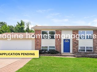 2924 Sean Pkwy, Saint Louis, MO 63129