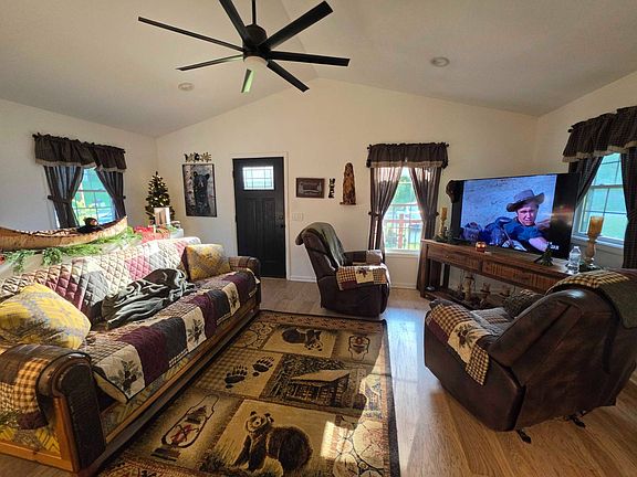 2nd image of 141 Daniel Ln