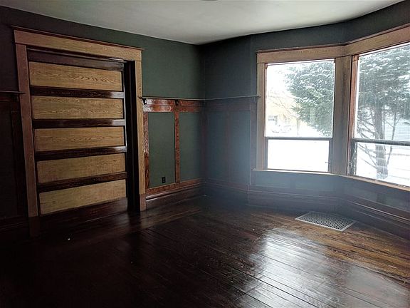 2nd image of 1046 Columbus Ave