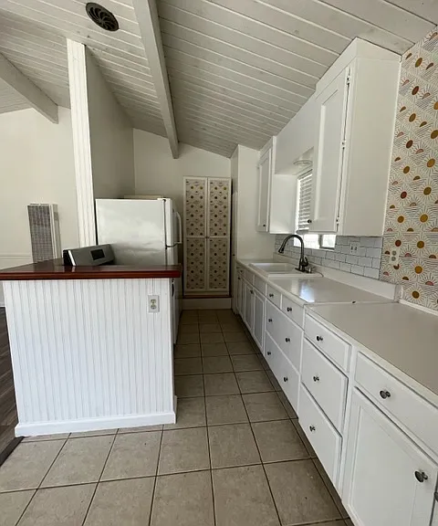 2316 Santa Ana Ave — Photo 4