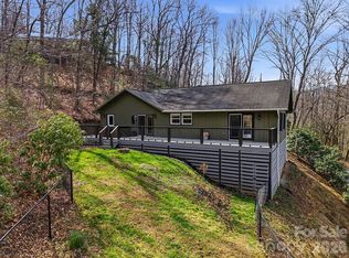 373 Fox Trace Dr, Sylva, NC 28779