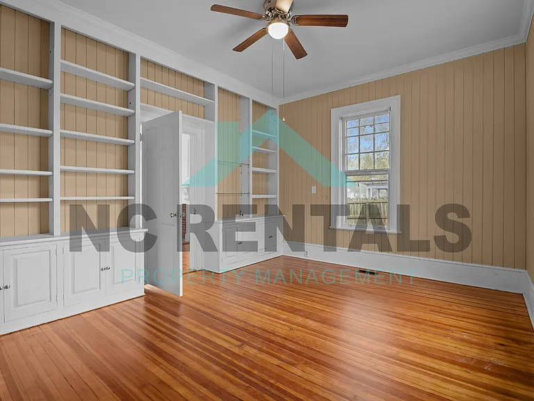 521 Park Pl — Photo 18