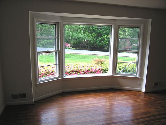 Large LR Bay Window