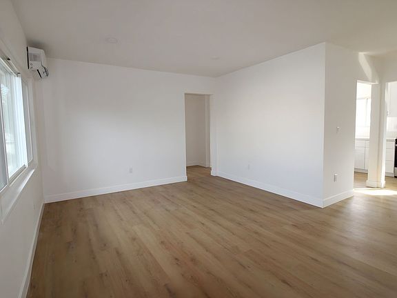 4th image of 9007 Ramsgate Ave #9007A