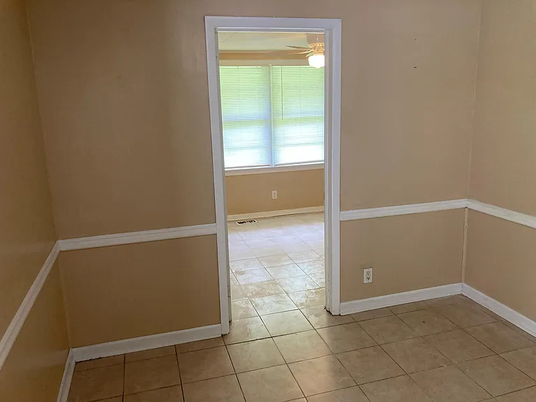 1631 Rice Rd — Photo 17