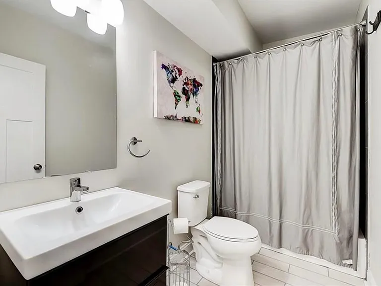 1322 Laurel St — Photo 9