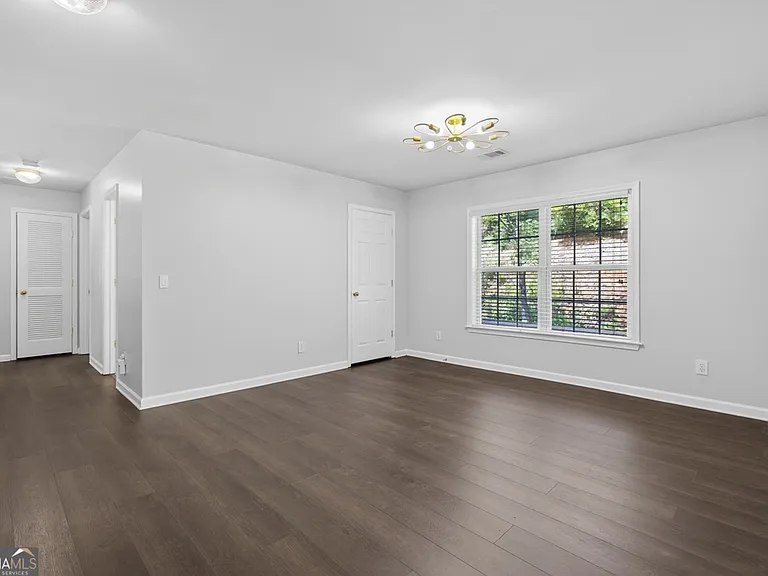 28 Stonehenge Ct — Photo 28