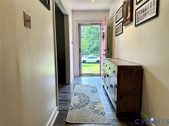 3rd image of 7817 Woodbrook Rd