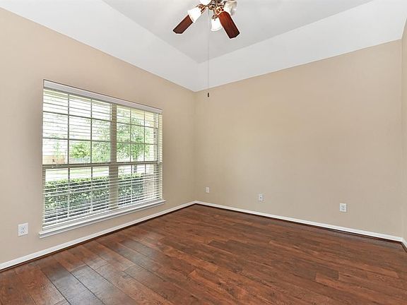 3rd image of 6807 Claire Brook Dr