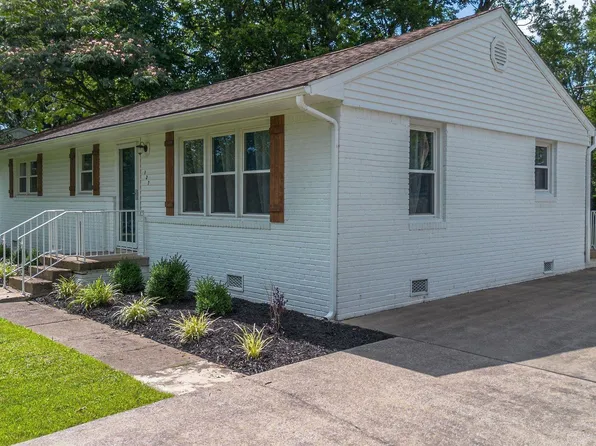 137 Iroquois Dr, Paducah, KY 42001