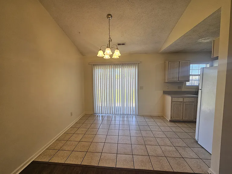 2701 Ashby Dr — Photo 7